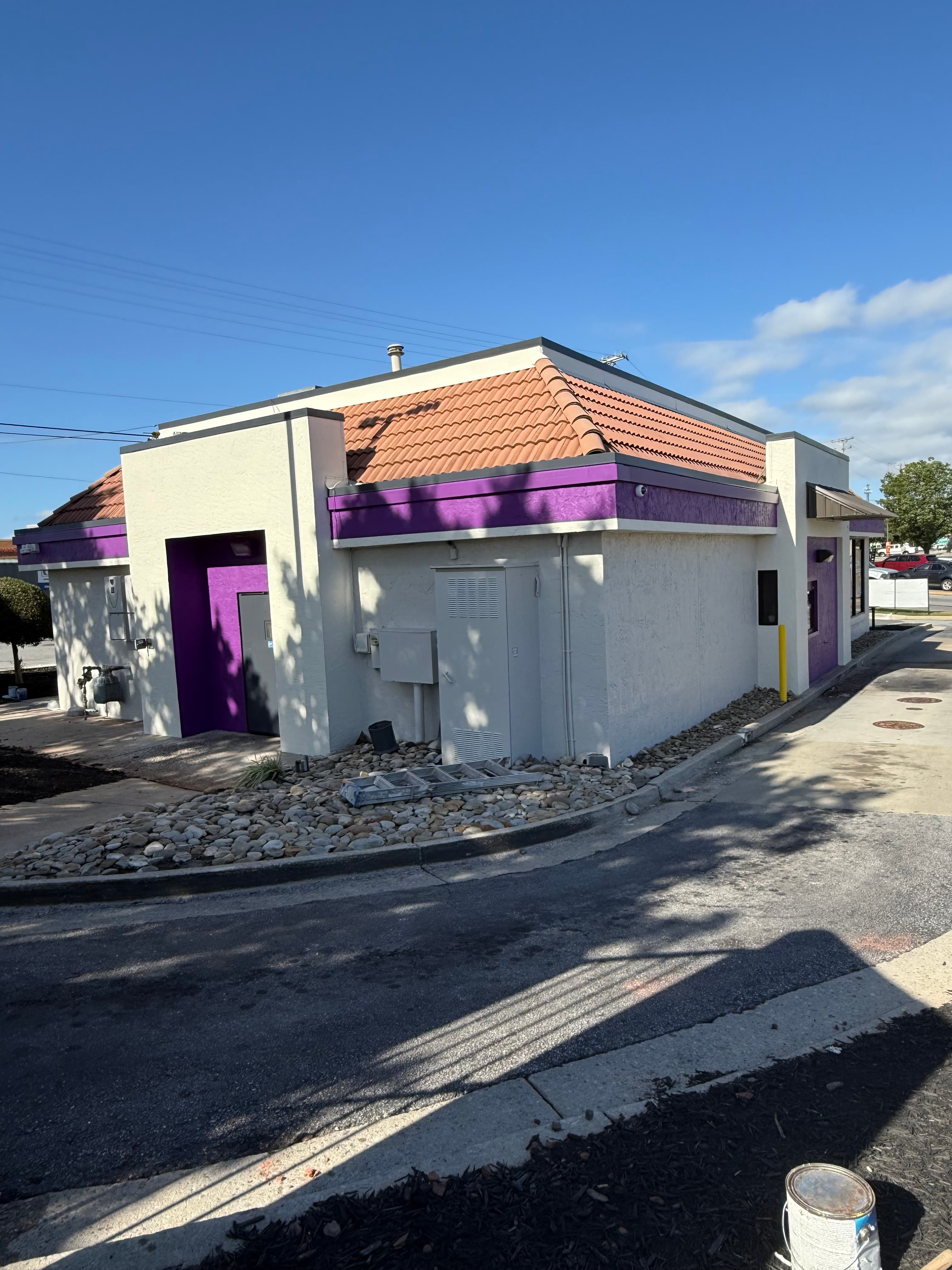 Modern Commercial Building Accent Painting